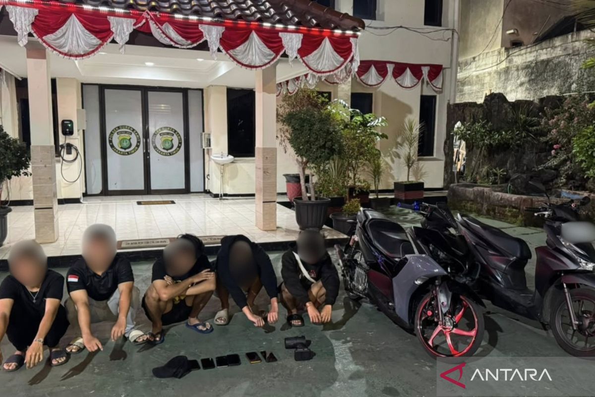 Polda Metro Jaya detains five youths suspected of planning illegal street race in East Jakarta