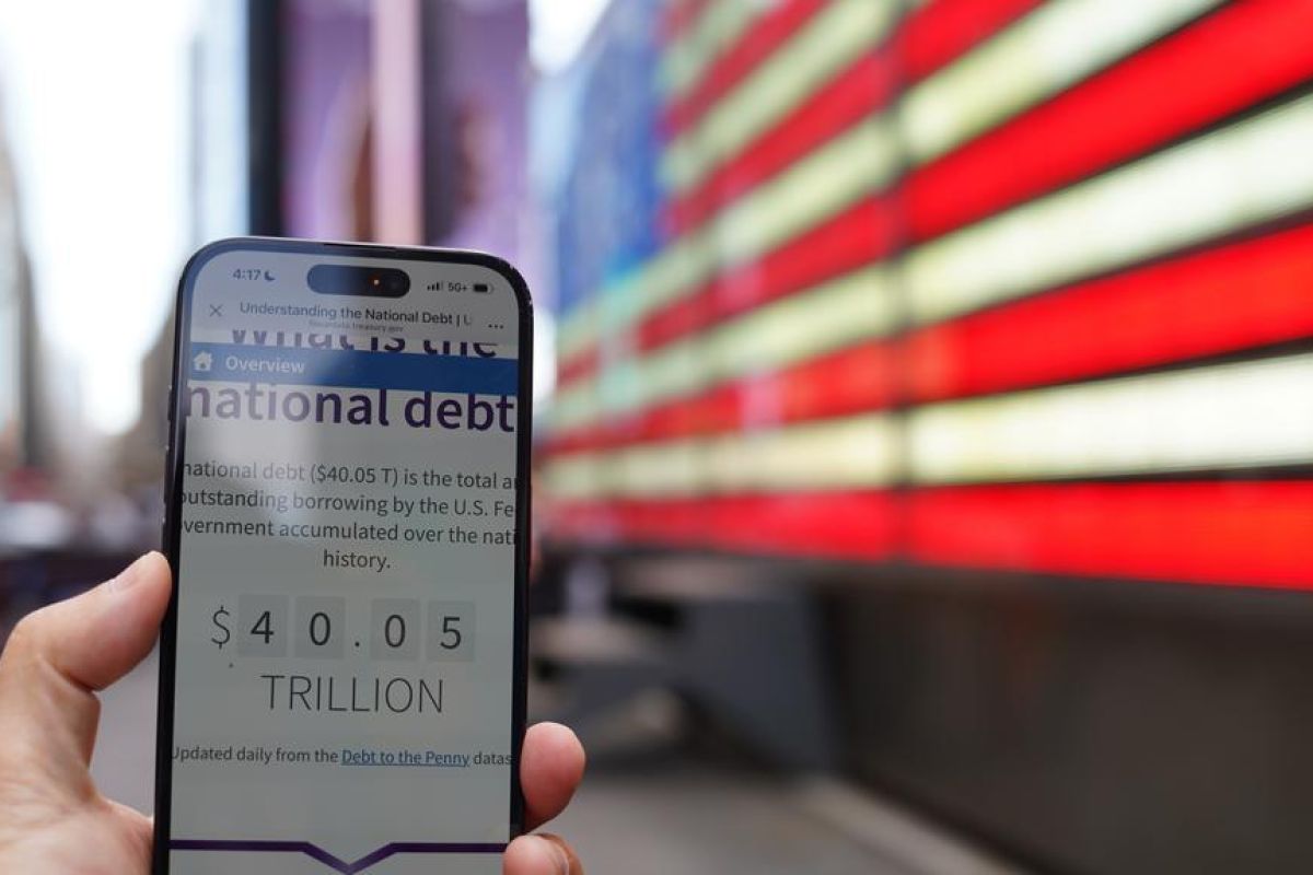 US national debt surpasses 40 trillion dollars