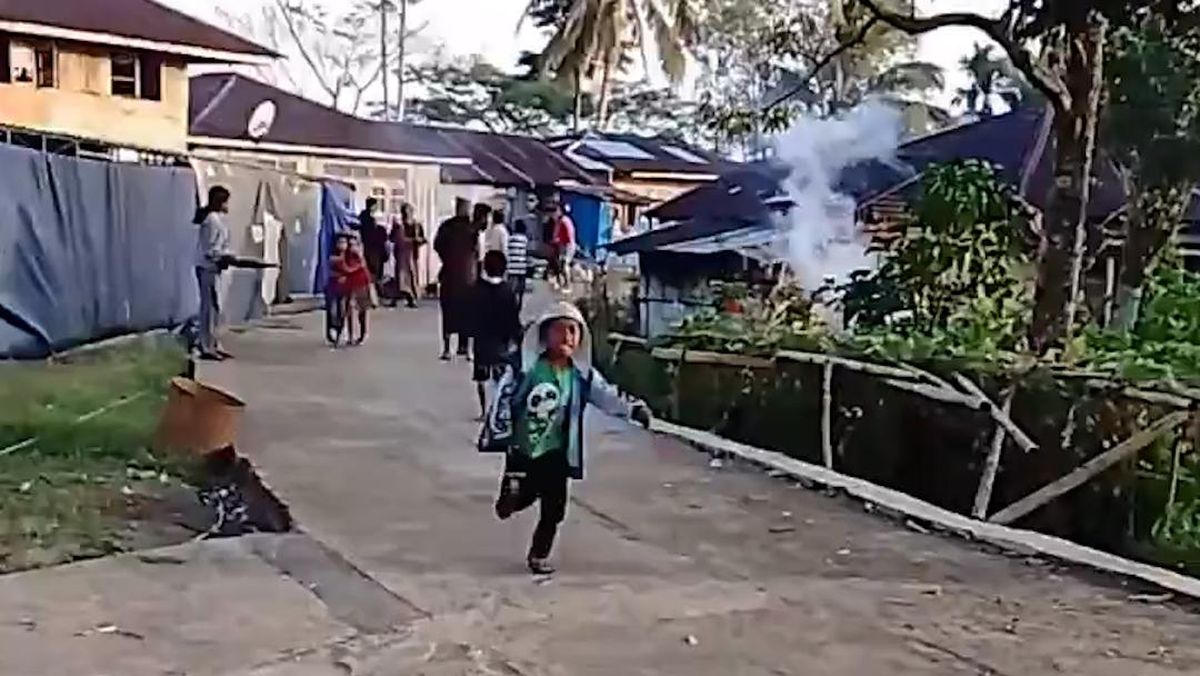 Residents Panic Again as Flores Hit by Aftershocks