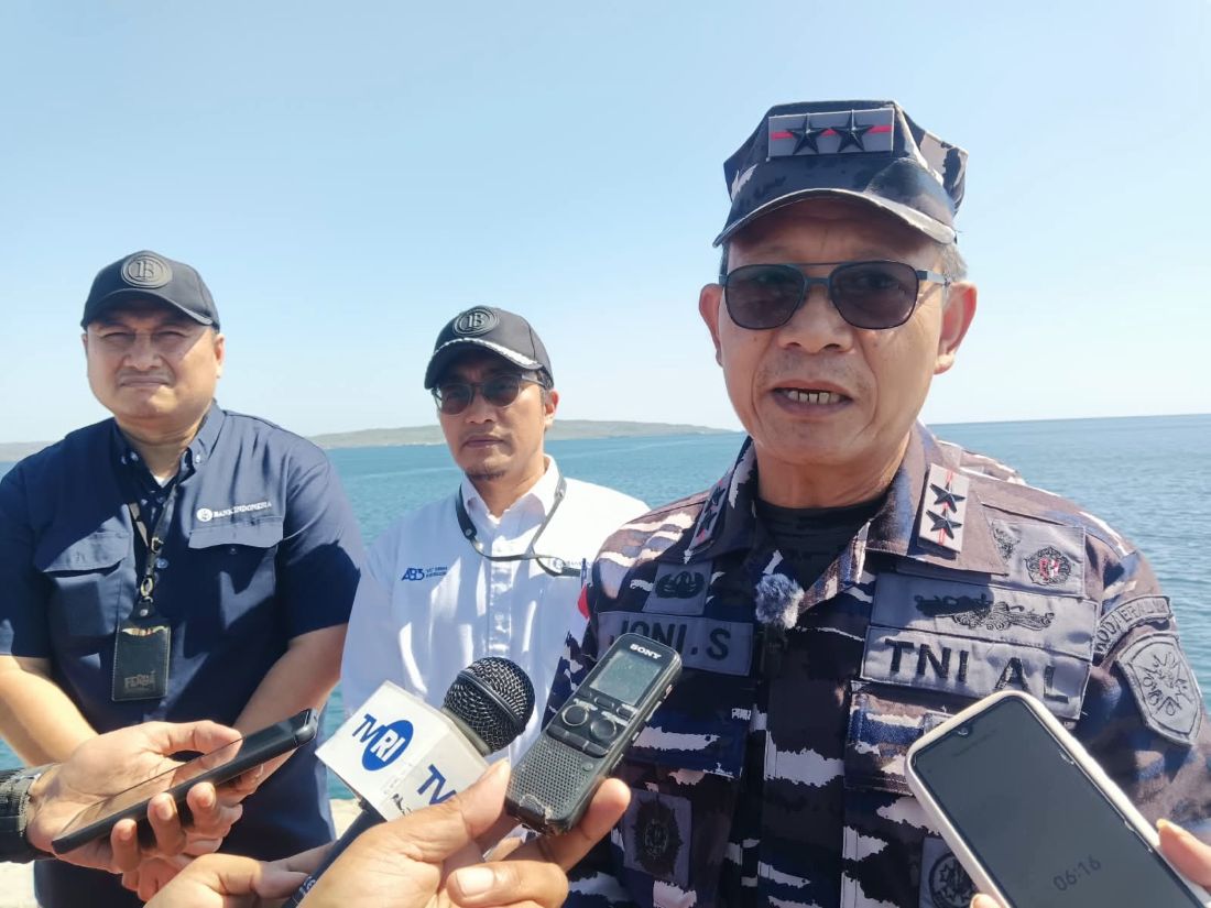 BI and Navy Sovereign Rupiah Expedition Targets Five Islands Affected by NTT Earthquake