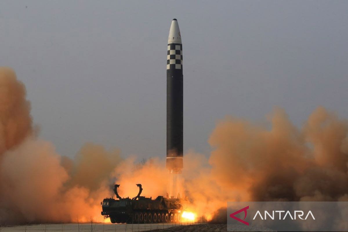 North Korea reportedly launches 10 short-range ballistic missiles
