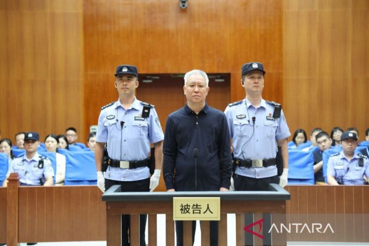 Chinese property billionaire sentenced to life imprisonment for fraud