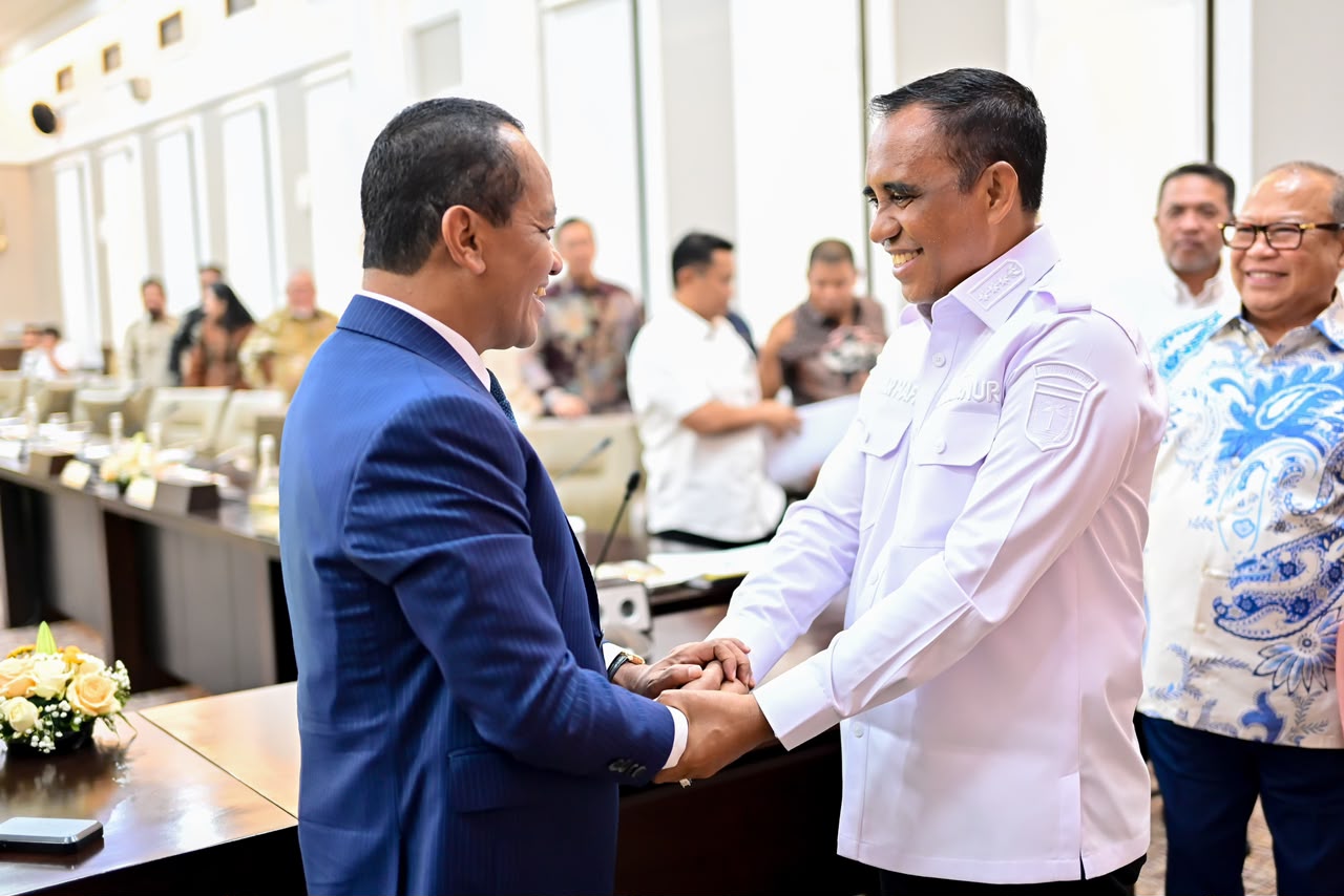 Bahlil Opens Door to DBH Revision, Anwar Hafid Fights for Justice for Central Sulawesi