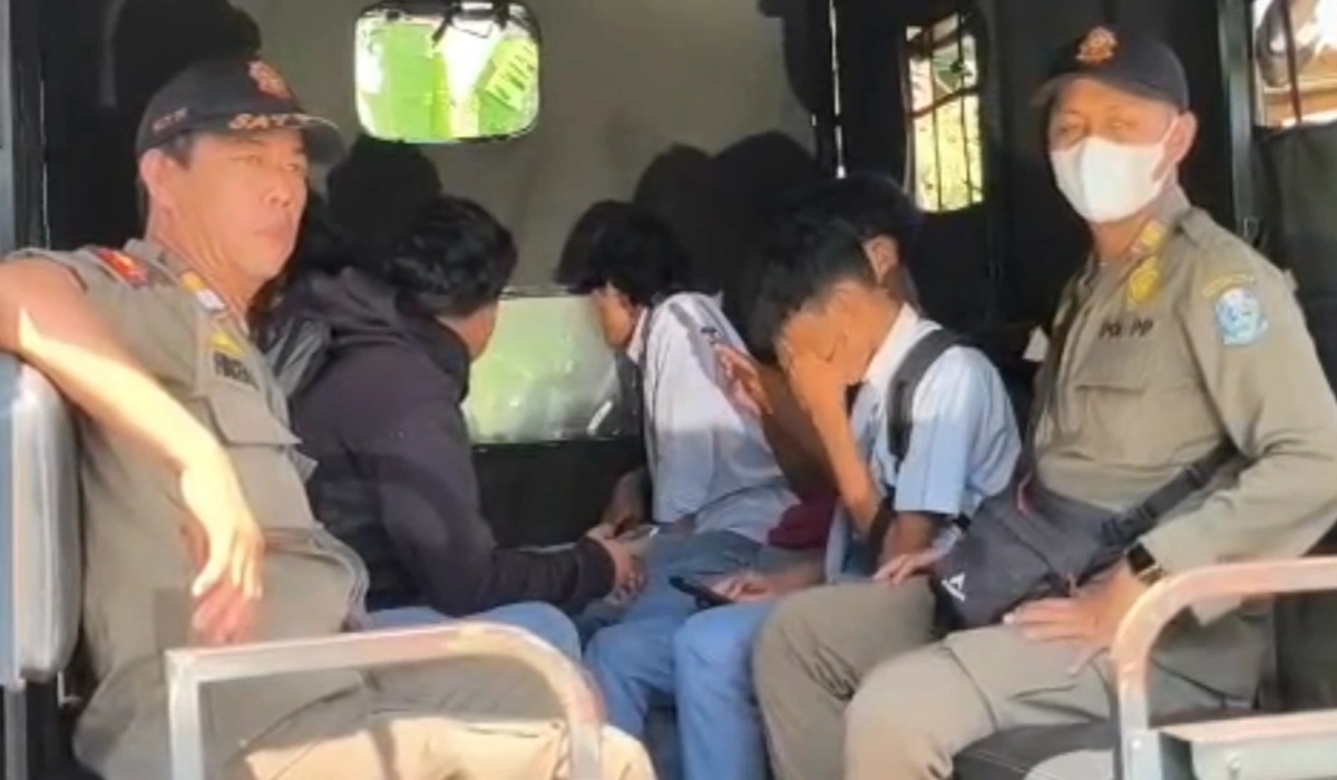 Dozens of Students Caught Skipping School in Satpol PP Raid