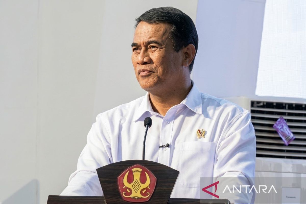 Amran reminds officials: We are servants of the people