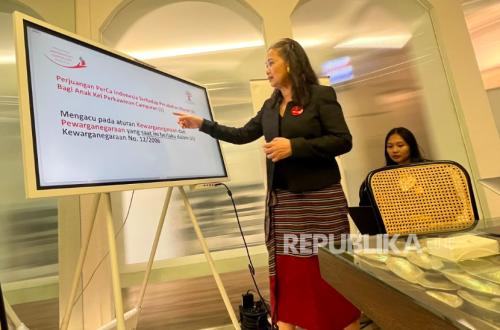 Dual Citizenship Discourse Should Prioritise Children of Indonesian Descent