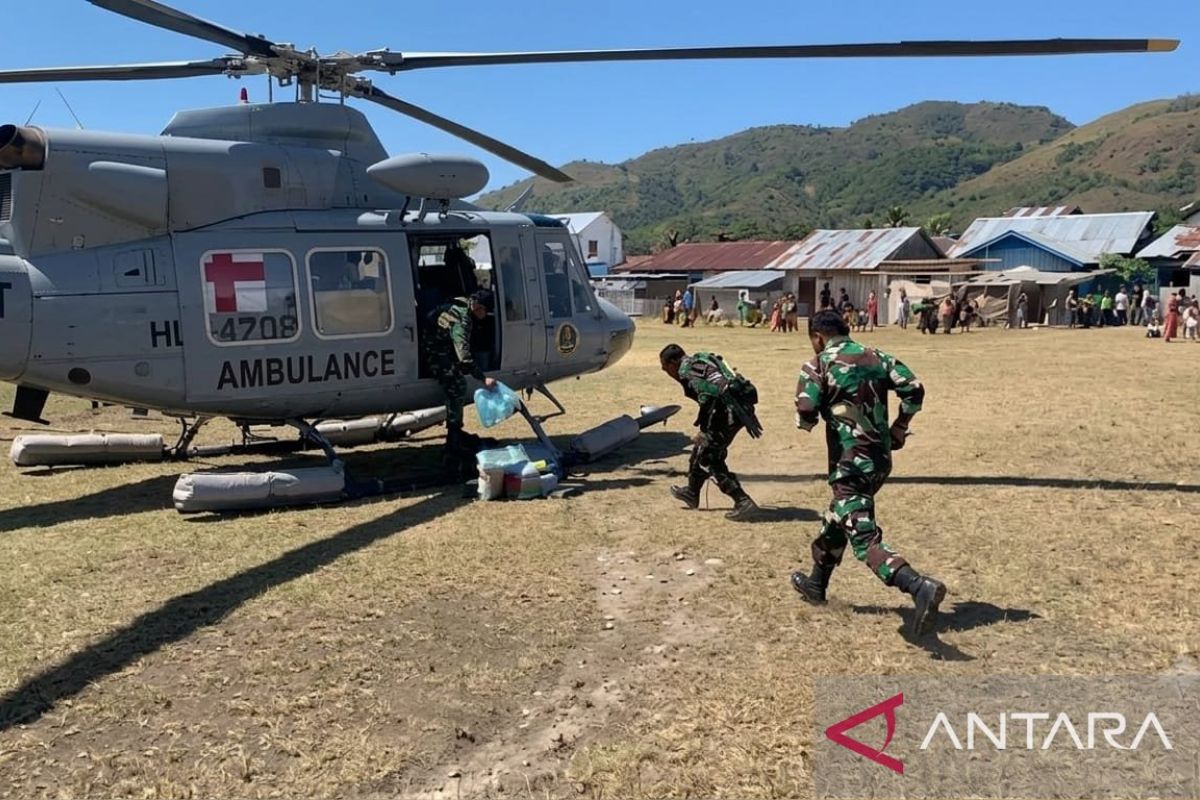 Navy mobilizes ships, helicopters for NTT earthquake aid