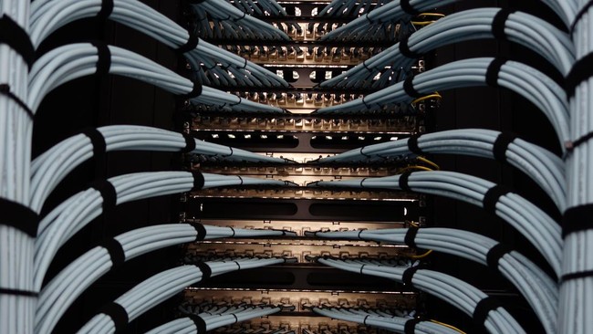 Data Centre Boom Brings Windfall, Here's the List of Beneficiaries
