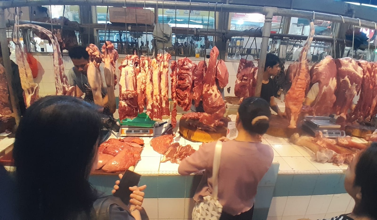 Price Ceiling Setting Can Prevent Market Failure