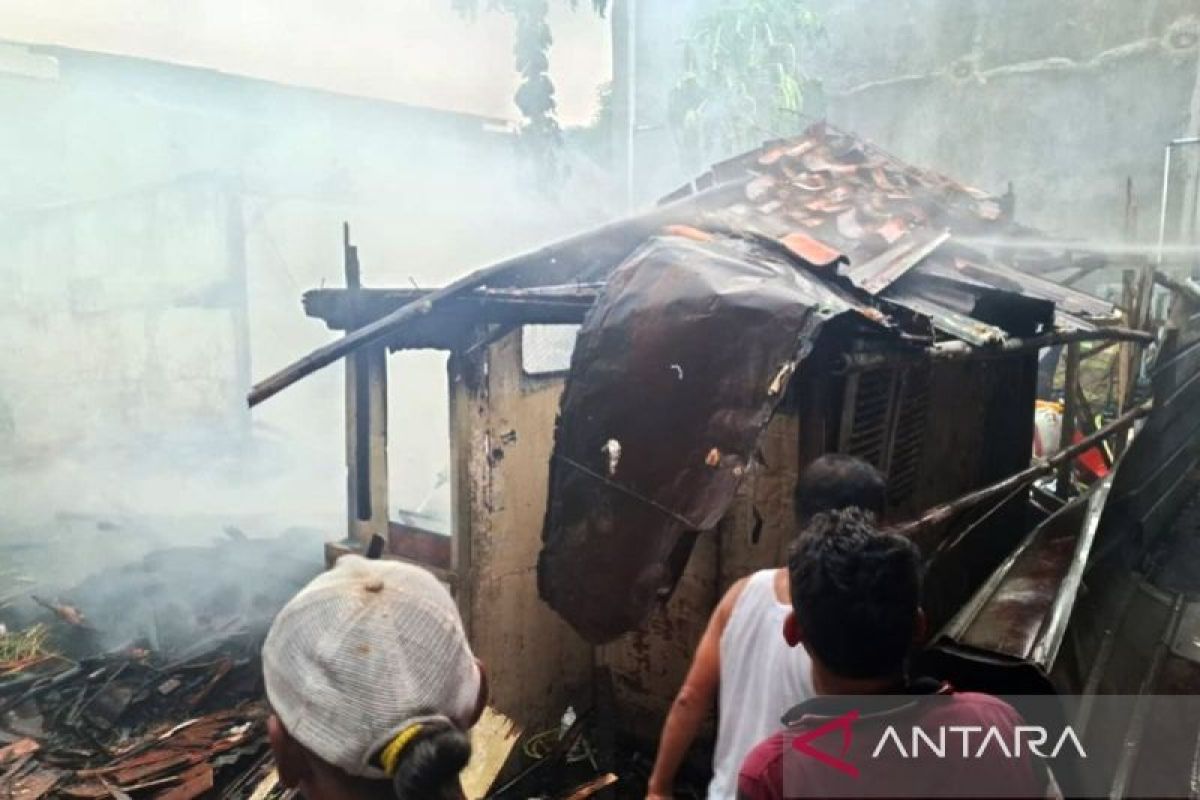 Fire destroys 15 houses in Paseban, Central Jakarta