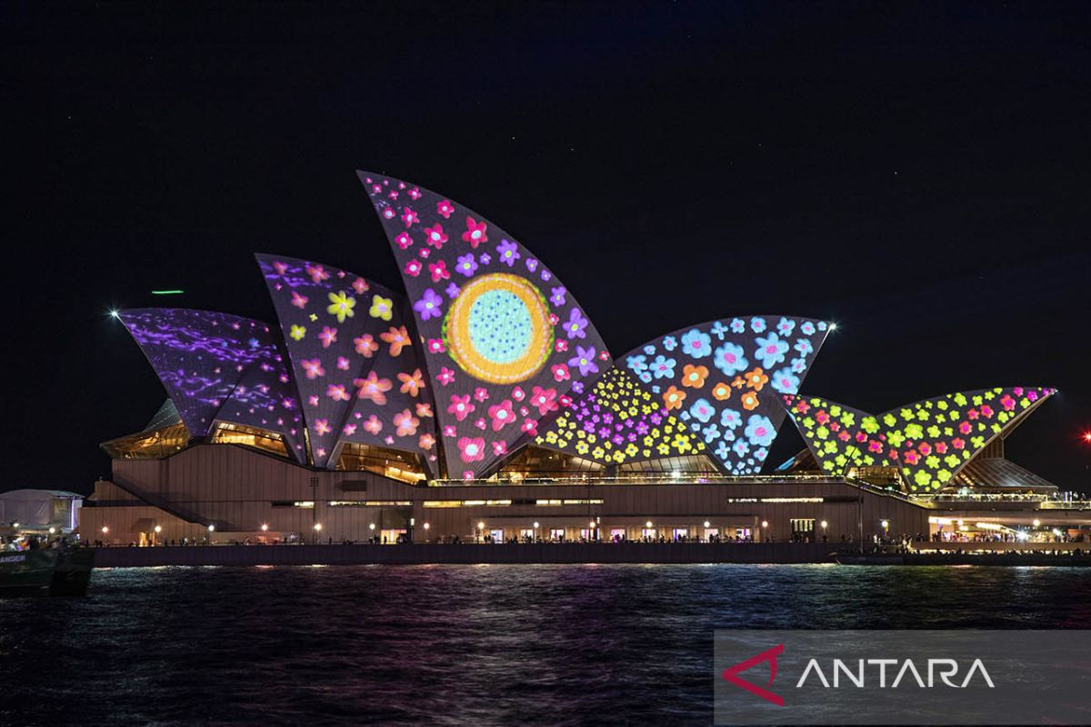 Australia to levy tech companies to support local media
