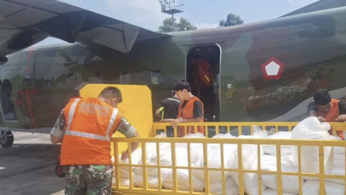 Three Indonesian Air Force Casa NC-212 Aircraft Deployed to Kalimantan to Support Weather Modification Operations