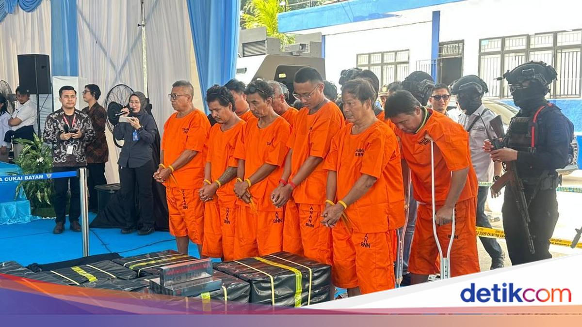 BNN: 10 Foreign Crew Members of Vessel Carrying 2.6 Tonnes of Liquid Narcotics Named Suspects
