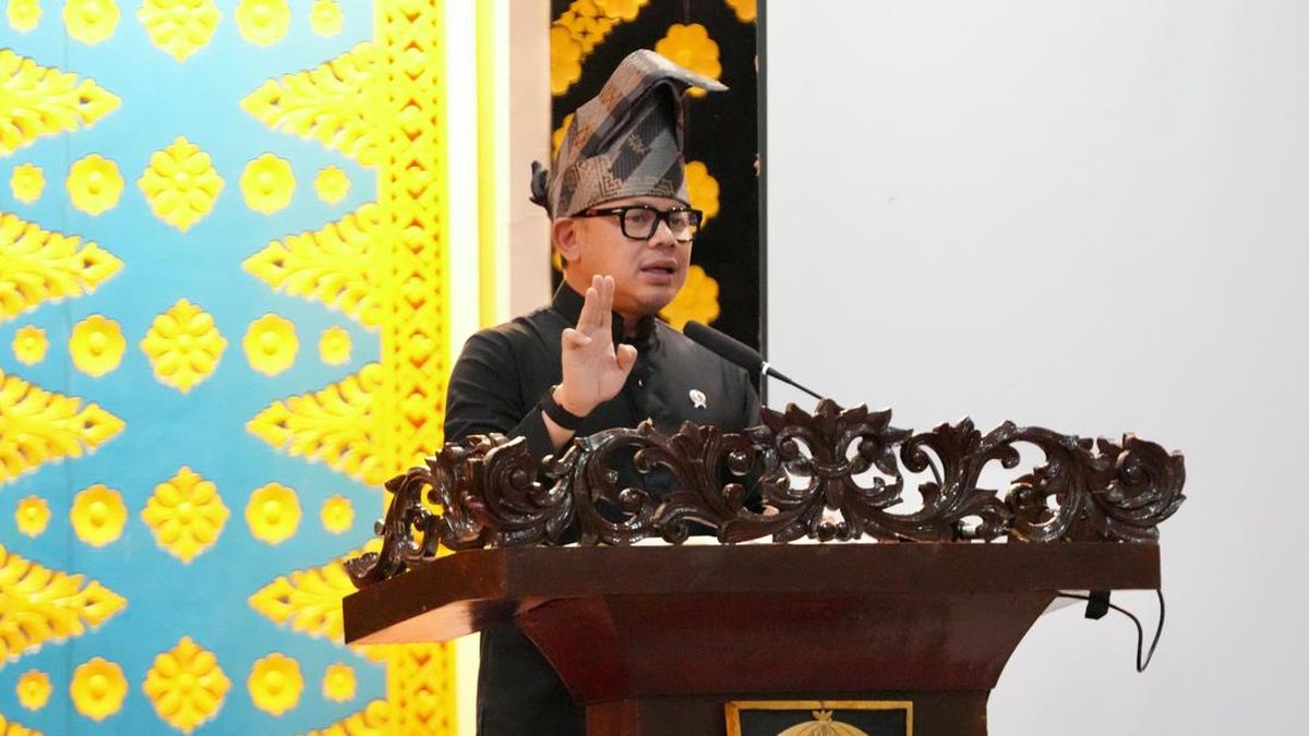 Bima Arya Urges Regional Heads to Shift Development Paradigm