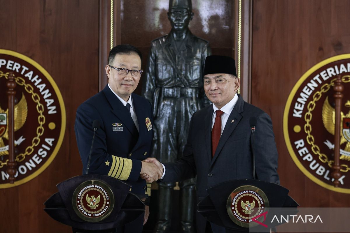 Indonesia, China strengthen defence ties with military training plan