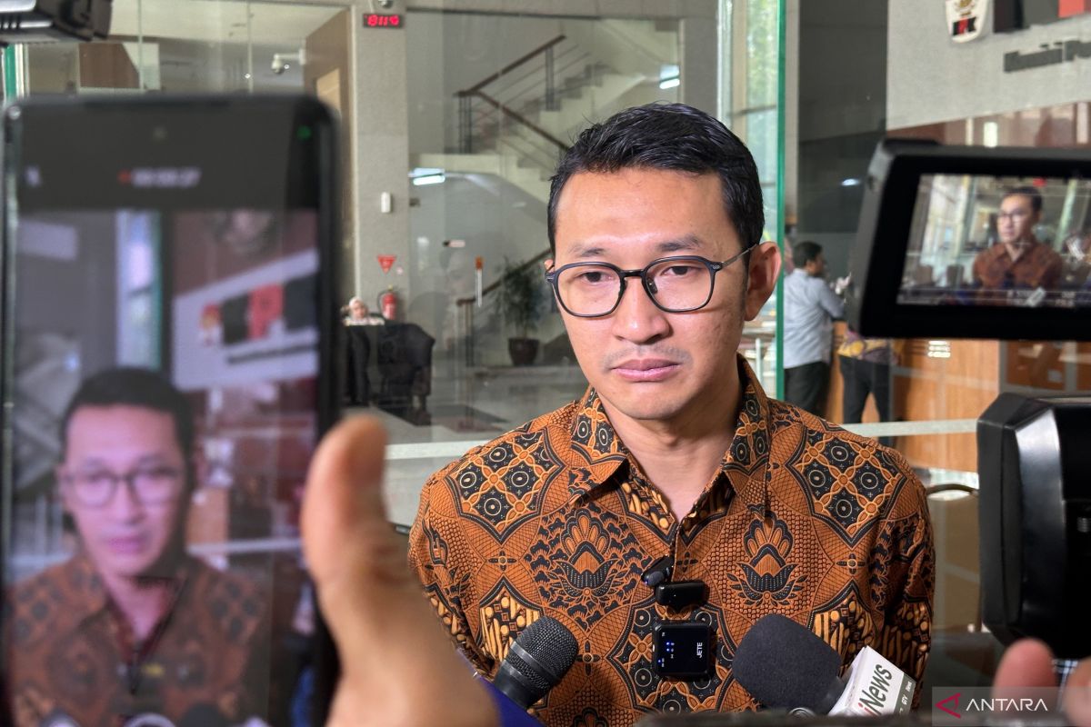 KPK examines Pakuwon Jati employee in Lamongan Regency building case