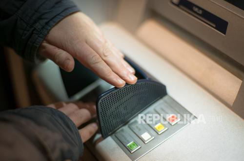 OJK Reveals West Java Residents Are the Most Frequent Victims of Online Fraud