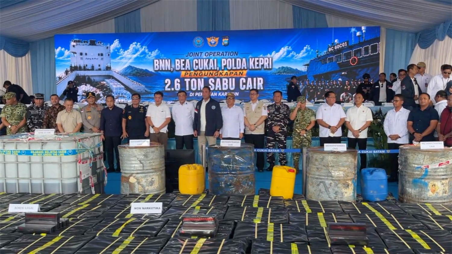 BNN RI reveals seizure of 2.6 tonnes of liquid methamphetamine in Karimun waters