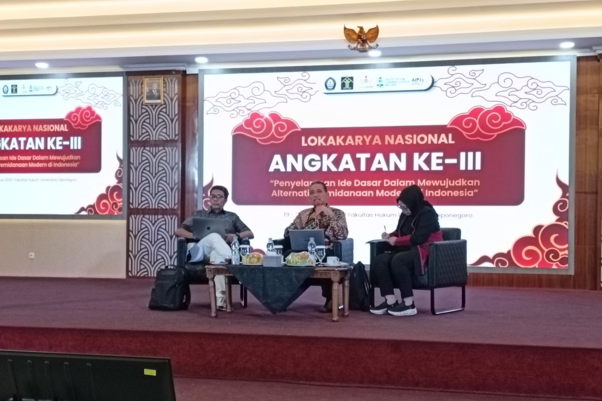 Asperhupiki strengthens lecturers' understanding of new Criminal Code and Criminal Procedure Code