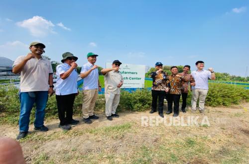 National Planning Minister Reviews Edufarmers Research Center in Klaten