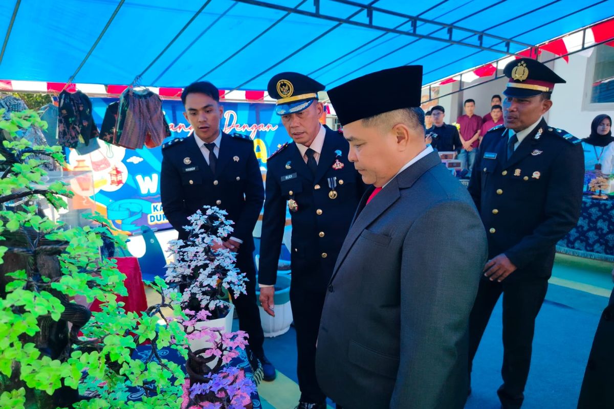 Lubuk Basung Prison offers cash and Qurans to inmates who memorise verses