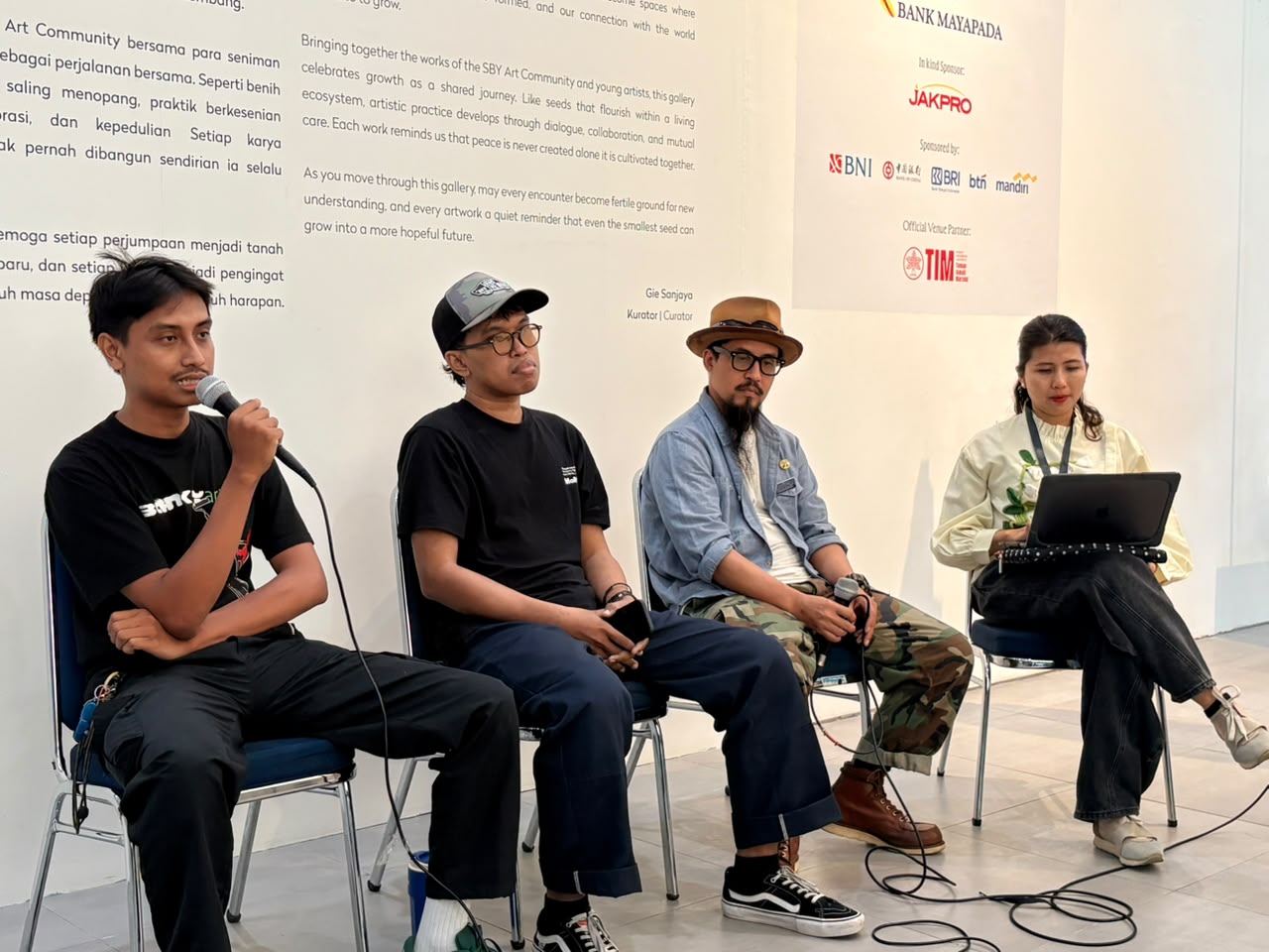 AI Not an Enemy, Young Artists Choose Collaboration with Artificial Intelligence