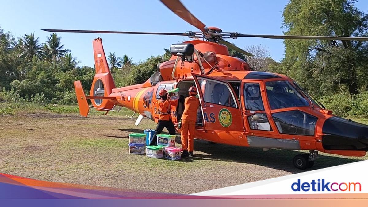 Basarnas Deploys Helicopter to Distribute Aid to NTT Earthquake Victims