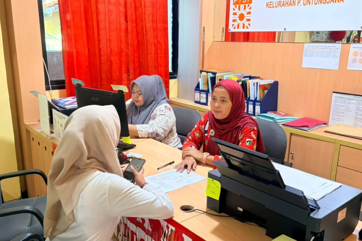 Dukcapil Kepulauan Seribu overcomes geographical barriers through 'Lantas Samudera'