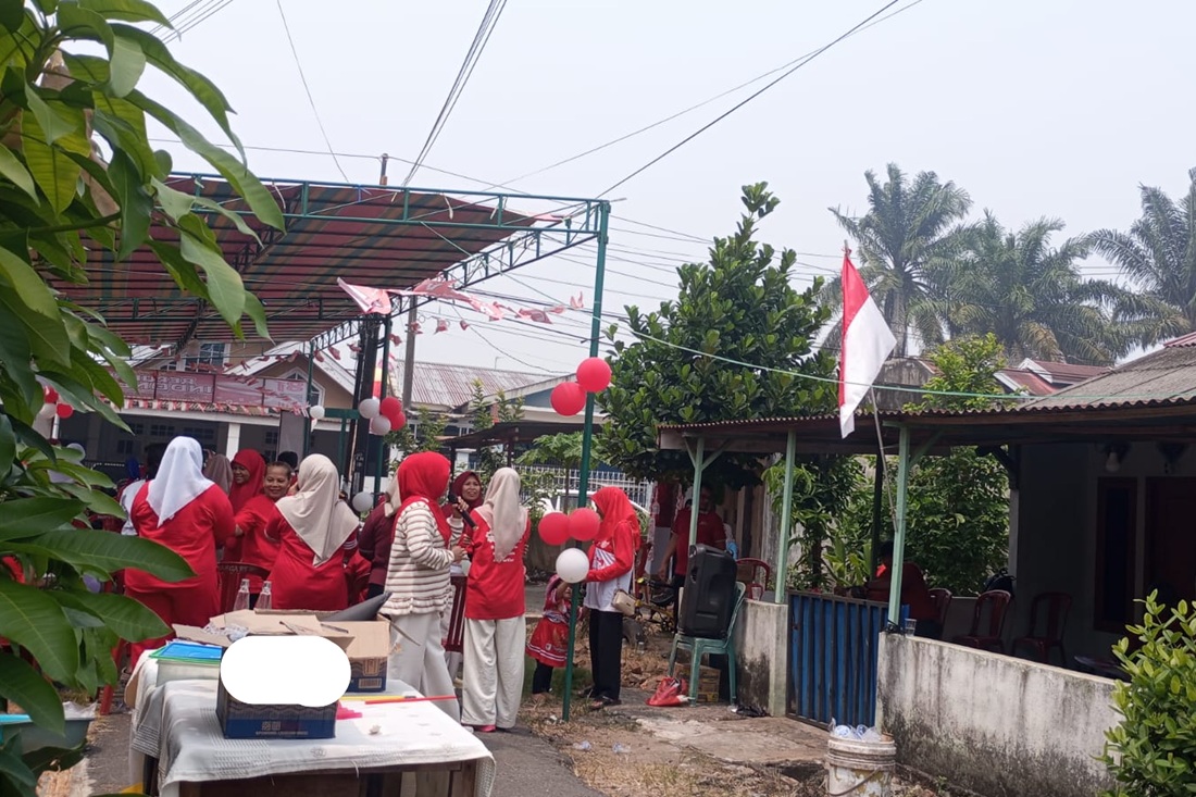 Smog Blankets Jambi City, Residents Choked by Burning Smell