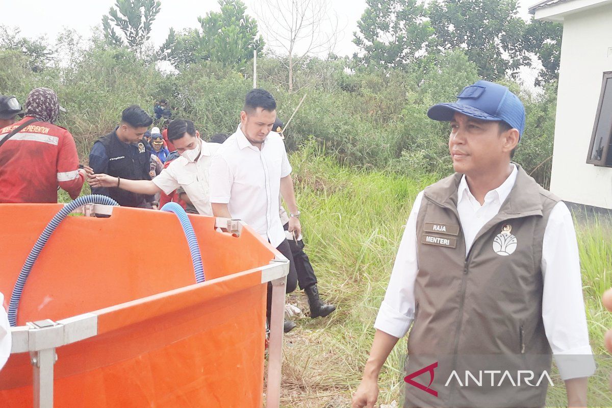 Forestry Minister requests additional boreholes to tackle water crisis in forest fire prevention