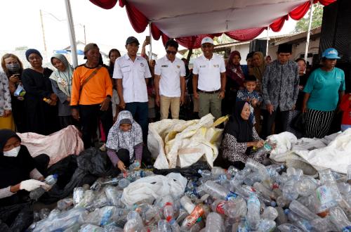 SP Pegadaian and 98 Resolution Promote Social Solidarity for Bantargebang Waste Pickers