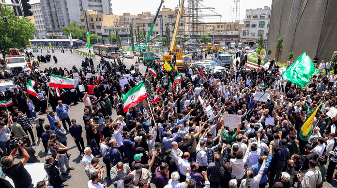 Iran Faces US Pressure, Pezeshkian Claims People Remain Solid