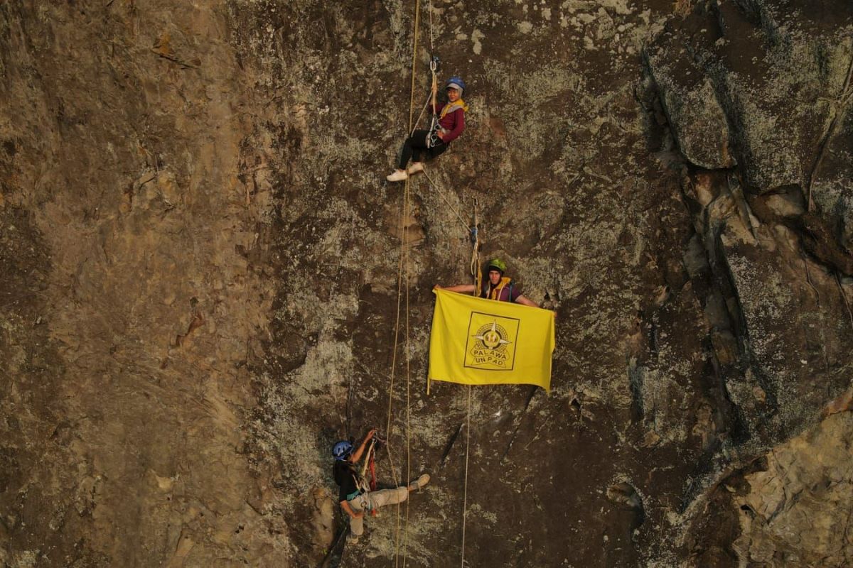 Challenging the cliffs of Mount Gajah: A tale of grit and teamwork
