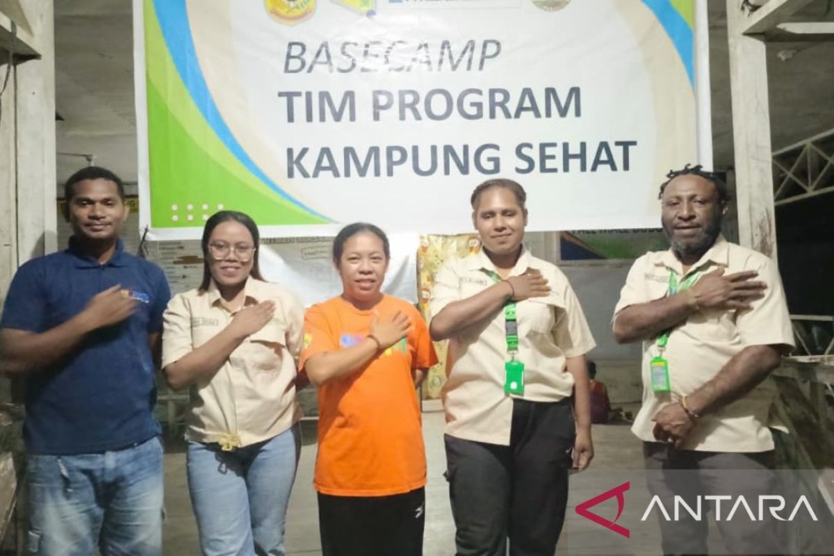 YPMAK evaluates Kampung Sehat programme in Ohotya Village