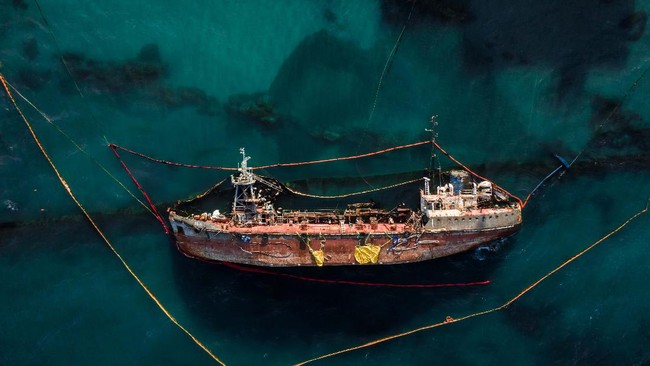 Cargo Ship Sinks Suddenly, 22 Crew Missing