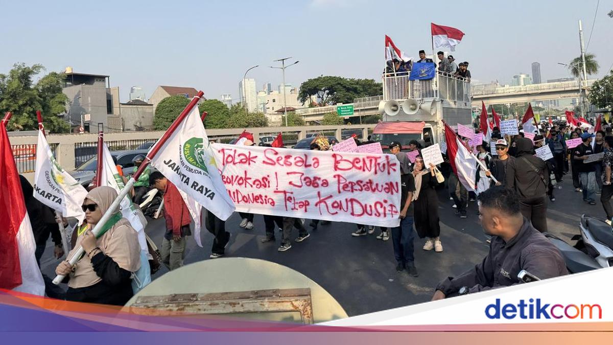 People's Command Alliance Holds Rally at DPR, Calls for National Unity