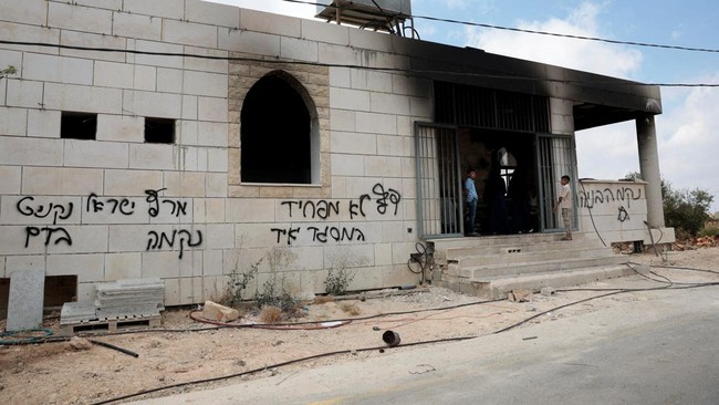 Israel 'Playing with Fire': 660 Attacks, 1,100 Palestinians Killed