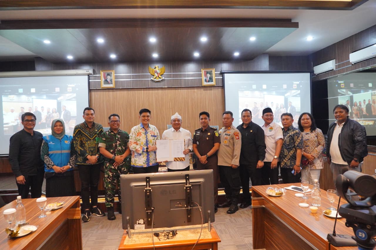 Garut Regency Government Promotes Fulfilment of 27,000 Street Lights with LED Technology