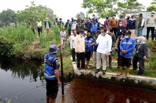 Tackling Forest Fires, Deputy Environment Minister Asks Private Sector to Build Canal Blocks