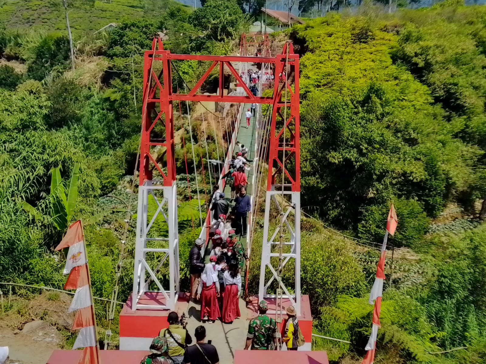 Army Builds Bridge, Yuni's Smile Accompanies Her Steps to School