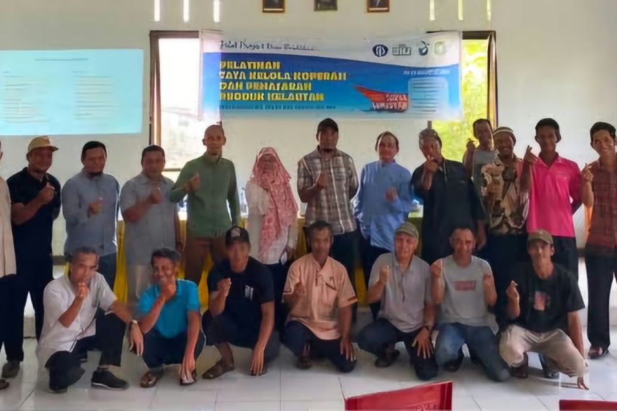 UMJ strengthens cooperative so Sambas fishermen enjoy added value