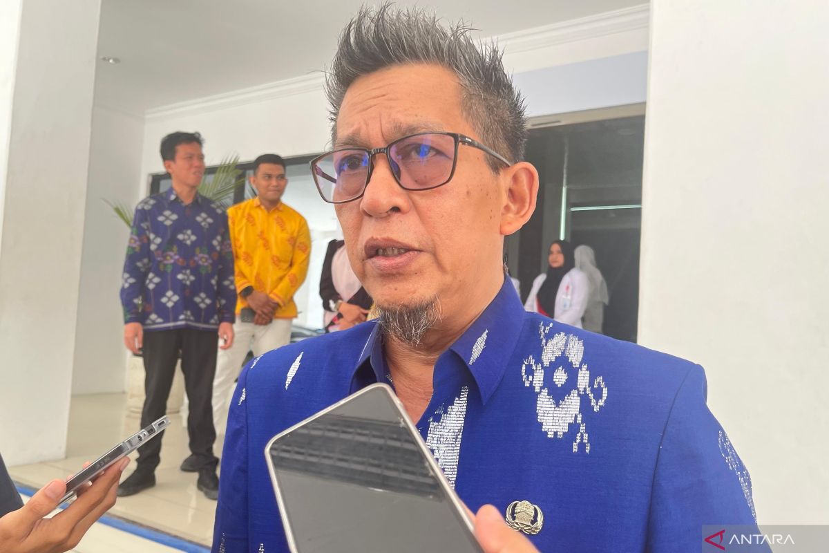 Central Sulawesi receives 16 X-ray units to expand TB screening
