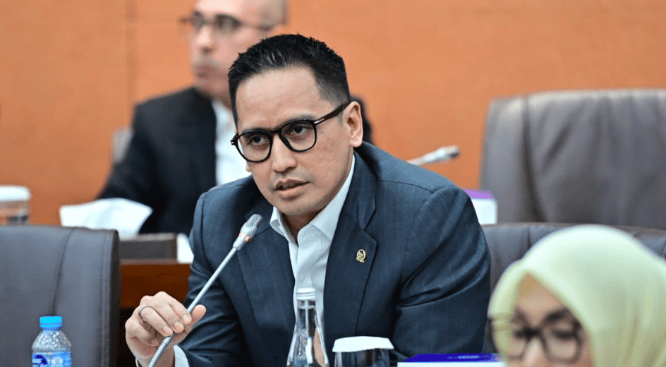 DPR Urges Public to Await Official Clarification on Account Freezing