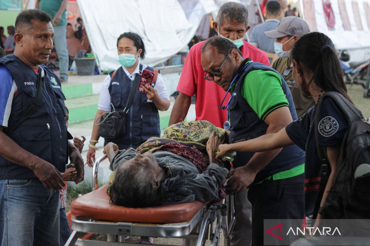 BNPB: NTT earthquake death toll rises to 103