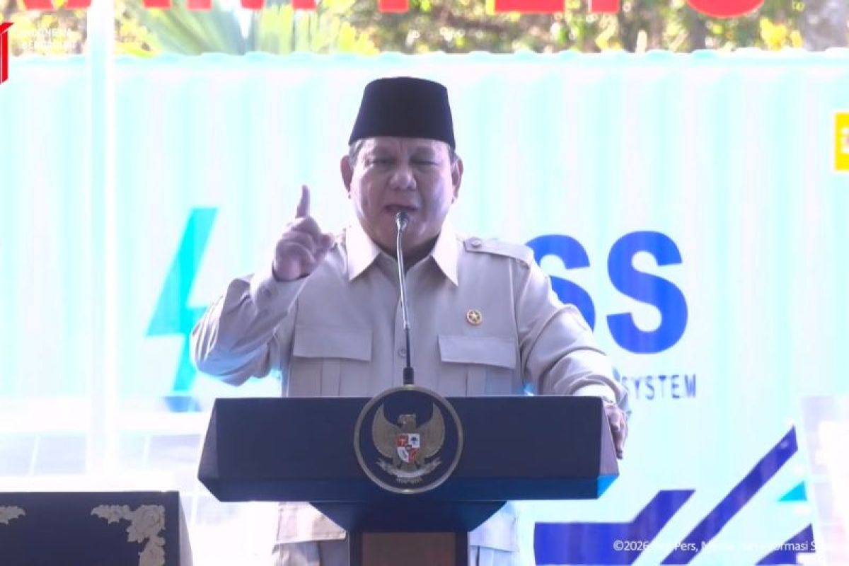 Prabowo hopes forest fires can be extinguished within two weeks