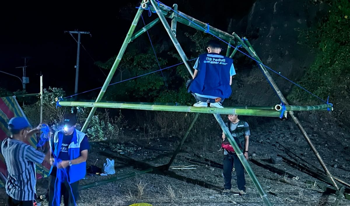 ITB Peduli NTT Builds Emergency Shelters and Maps Post-Earthquake Needs