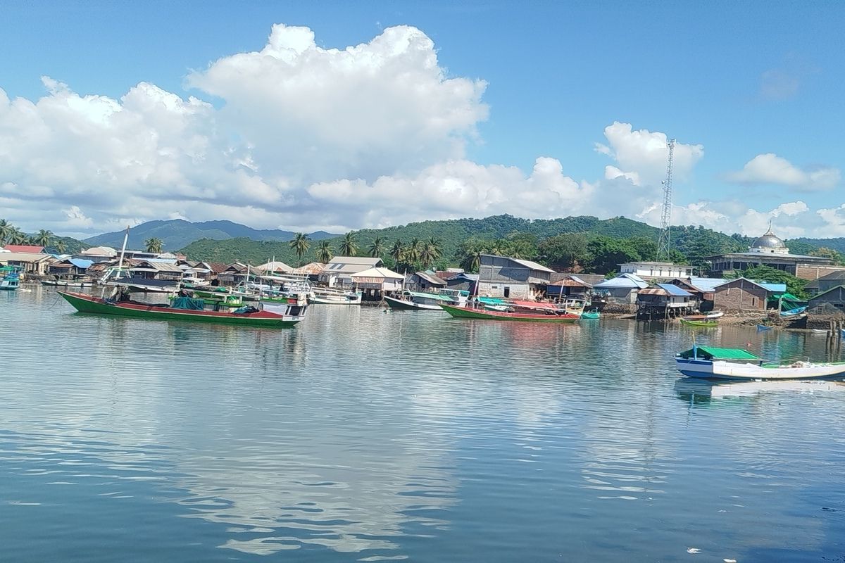 16 coastal villages in Bima Regency receive 2026 KNMP development programme
