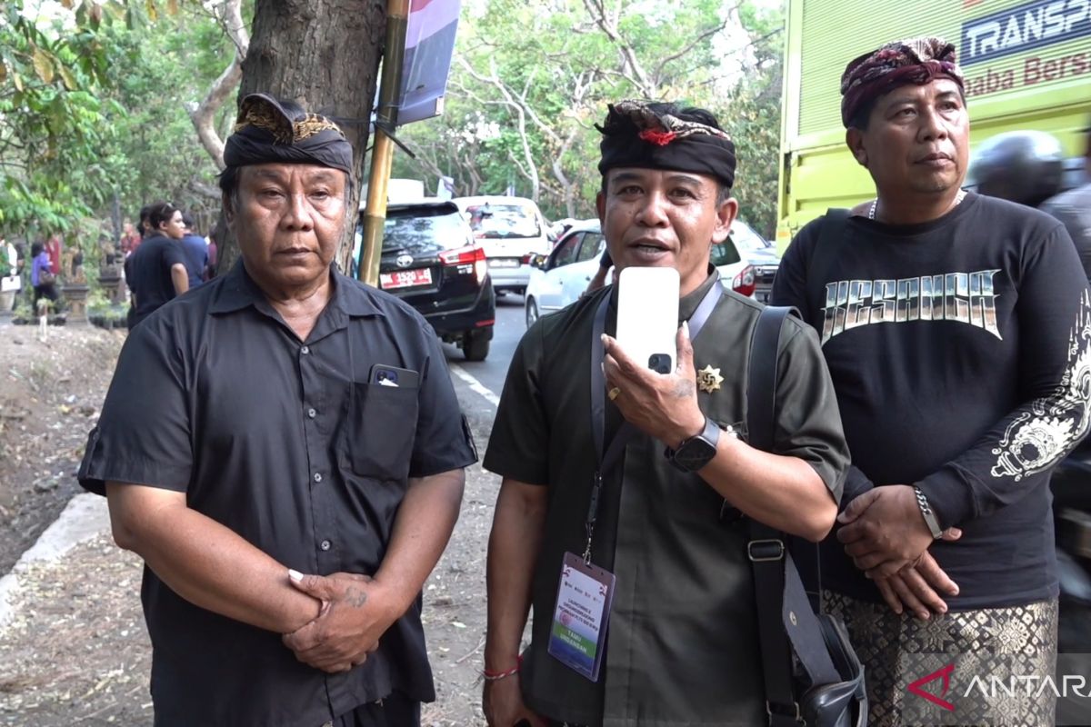 Jembrana customary leader welcomes solar power plant development in Bali