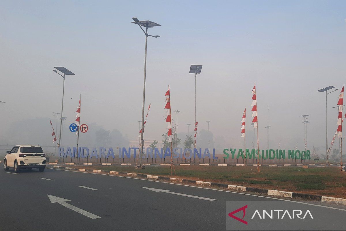 10 flights affected by haze at Syamsudin Noor International Airport