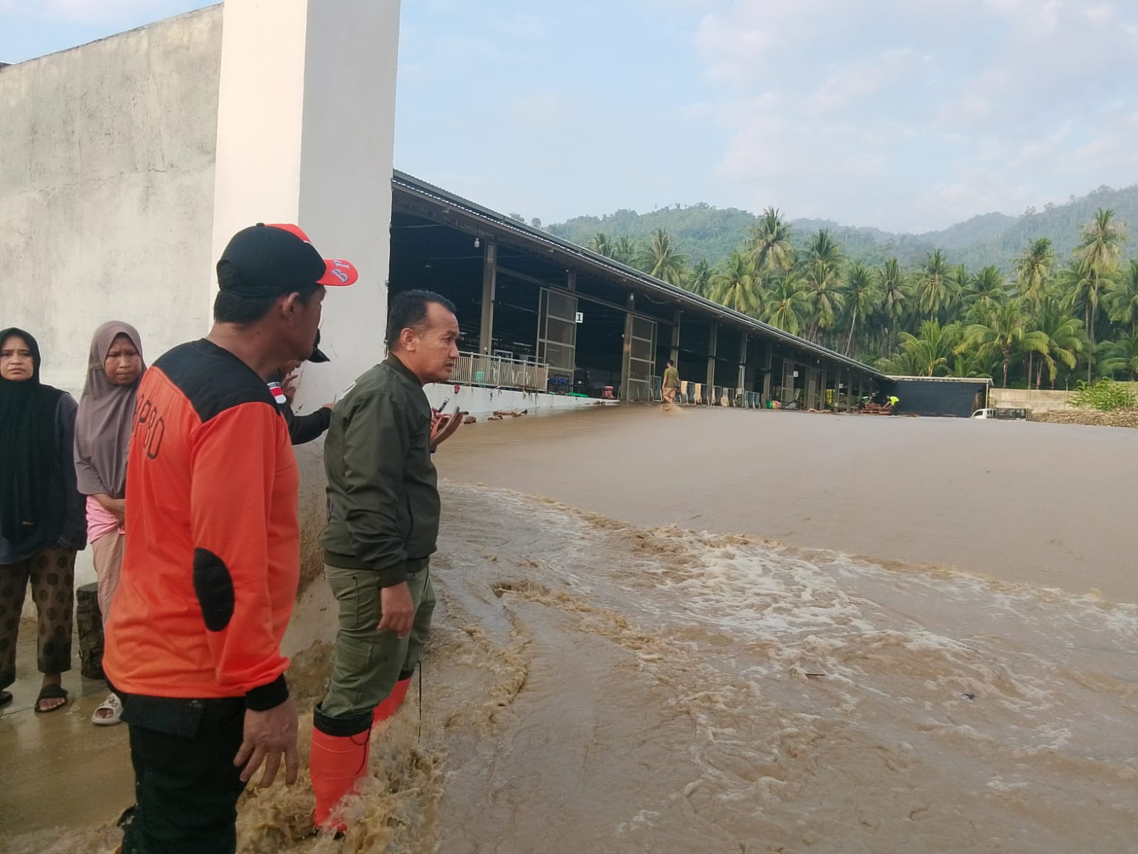 Avolua Residents in Parigi Moutong Forced to Evacuate After Flash Flood Strikes in Early Hours